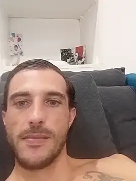 Snapshot of BogossFrench chatting on September 2025 02:27:02 PM BogossFrench online show from September 2025 02:27:02 PM