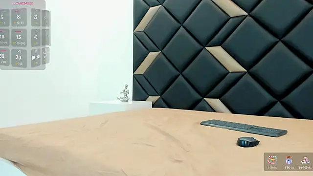 GeraldineSandoval online show from April 2026 12:13:01 PM