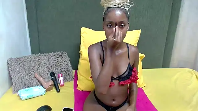 Littlebunny33 online show from November 2025 11:20:01 AM