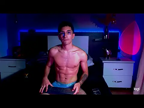 eriikjoness online show from November 2025 01:05:01 AM