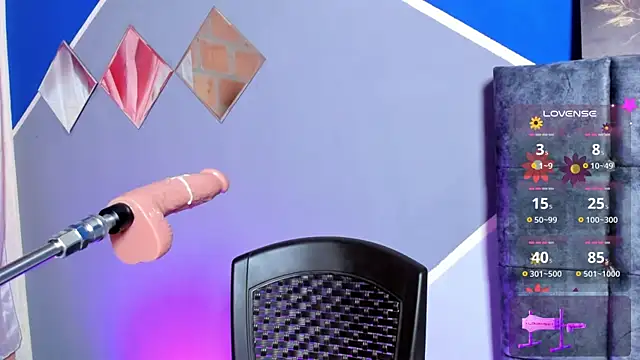 lau-hot online show from September 2025 08:45:02 PM