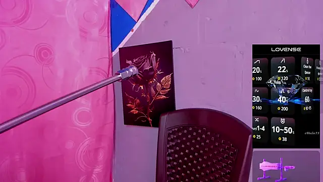 lau-hot online show from April 2026 08:03:01 PM