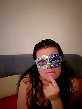PerleRaree online show from May 2026 12:57:01 PM