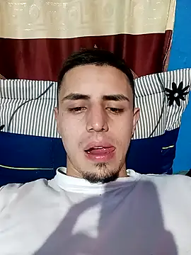 Snapshot of 1C2AM22 chatting on November 2025 04:12:01 AM 1C2AM22 online show from November 2025 04:12:01 AM