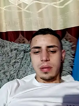 Snapshot of 1C2AM22 chatting on November 2025 10:37:02 AM 1C2AM22 online show from November 2025 10:37:02 AM