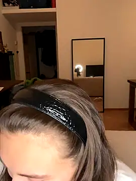 Snapshot of SophiiaStarr chatting on September 2025 06:42:01 PM SophiiaStarr online show from September 2025 06:42:01 PM