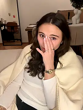 Snapshot of SophiiaStarr chatting on October 2025 05:24:02 PM SophiiaStarr online show from October 2025 05:24:02 PM