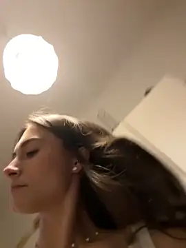 Snapshot of SophiiaStarr chatting on December 2025 06:47:02 PM SophiiaStarr online show from December 2025 06:47:02 PM