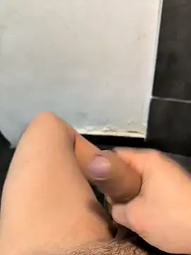 penchis90 online show from March 2026 05:50:01 PM