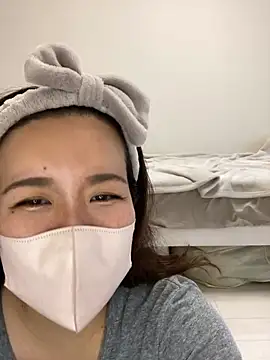 NATSUMI00 online show from October 2025 05:52:01 AM