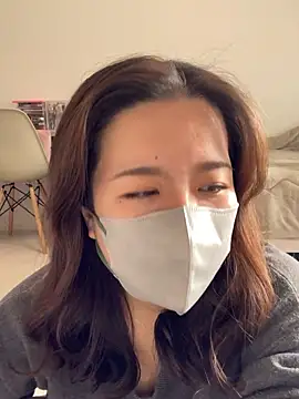 NATSUMI00 online show from November 2025 06:02:02 AM