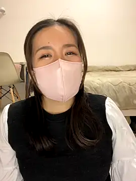 NATSUMI00 online show from December 2025 03:30:02 PM