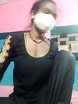 Snapshot of Sharmili_xx chatting on September 2025 11:18:02 PM Sharmili xx online show from September 2025 11:18:02 PM