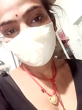 Snapshot of Sharmili_xx chatting on October 2025 11:05:01 PM Sharmili xx online show from October 2025 11:05:01 PM