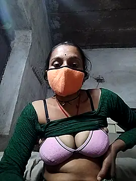 Snapshot of Sonam_shinde chatting on December 2025 10:55:02 AM Sonam shinde online show from December 2025 10:55:02 AM