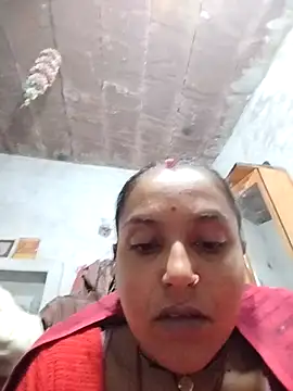 Snapshot of Sonam_shinde chatting on December 2025 04:59:02 PM Sonam shinde online show from December 2025 04:59:02 PM