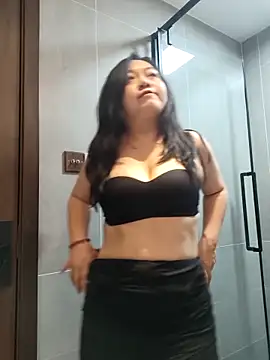 Snapshot of smgirls chatting on October 2025 06:17:01 PM smgirls online show from October 2025 06:17:01 PM