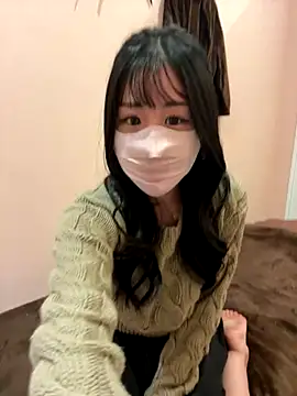 Snapshot of Ema-- chatting on November 2025 10:03:01 AM Ema-- online show from November 2025 10:03:01 AM