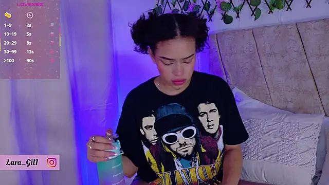 LaraGiil online show from September 2025 01:22:01 PM