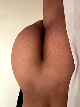 Hisnudesforu online show from October 2025 12:12:02 PM