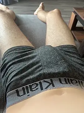 Snapshot of horny_boy_q chatting on July 2026 12:01:01 PM horny boy q online show from July 2026 12:01:01 PM