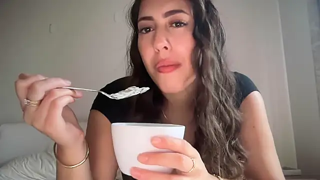 Snapshot of sieeena chatting on March 2026 08:59:01 PM sieeena online show from March 2026 08:59:01 PM