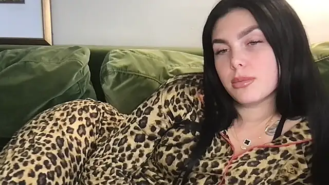 stacywithu online show from November 2025 07:24:02 PM