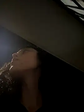 XBODTRIIPX online show from November 2025 04:00:02 AM