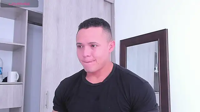 KingLevi01 online show from September 2025 02:11:01 PM