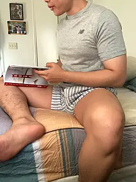 Snapshot of Pikachu19yo chatting on November 2025 12:02:01 AM Pikachu19yo online show from November 2025 12:02:01 AM