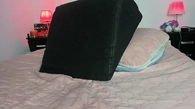 Snapshot of dereck_karter chatting on October 2025 01:28:01 PM dereck karter online show from October 2025 01:28:01 PM