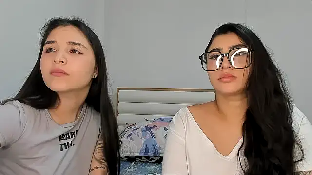 Snapshot of Sweet_and_Rous0 chatting on March 2026 02:06:02 AM Sweet and Rous0 online show from March 2026 02:06:02 AM