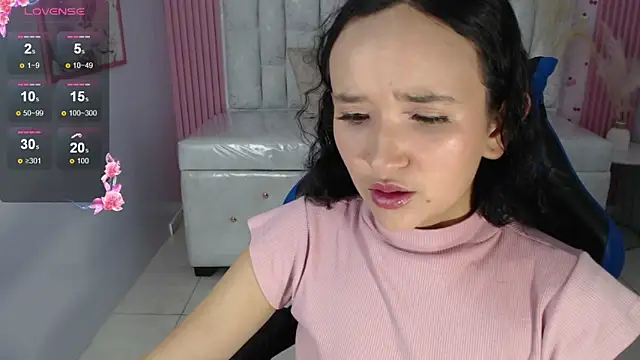 bella vibess s online show from November 2025 08:20:02 PM