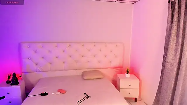 Ambeer fox  online show from November 2025 08:11:02 PM