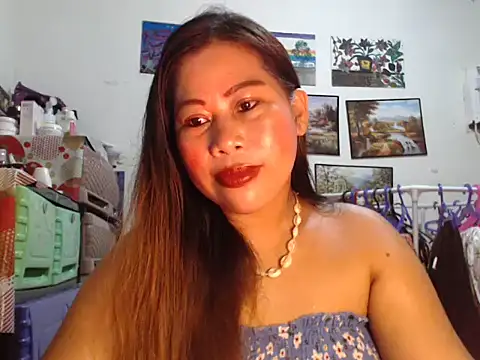 Snapshot of filipina_beauty chatting on October 2025 06:43:01 PM filipina beauty online show from October 2025 06:43:01 PM