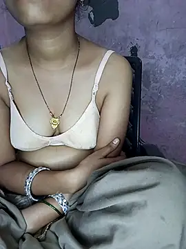 Komal-Rajput online show from November 2025 10:21:01 PM