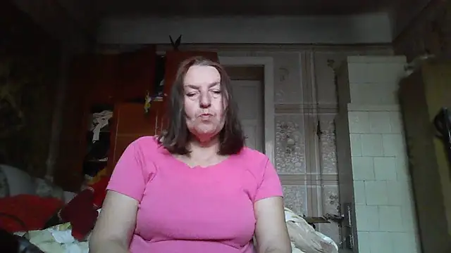 Snapshot of AnnaLive570 chatting on November 2025 01:44:02 PM AnnaLive570 online show from November 2025 01:44:02 PM