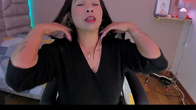 Snapshot of roselyn_caprice chatting on October 2025 03:20:01 AM roselyn caprice online show from October 2025 03:20:01 AM