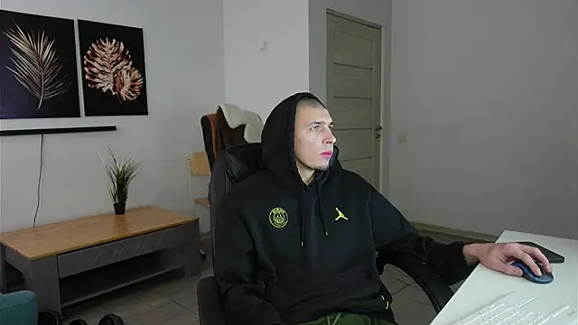 Ryan Dozer online show from March 2026 07:27:02 AM