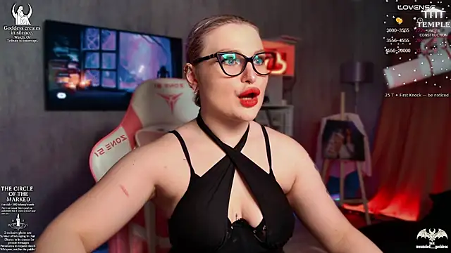 Wounded Goddess  online show from December 2025 03:18:02 PM