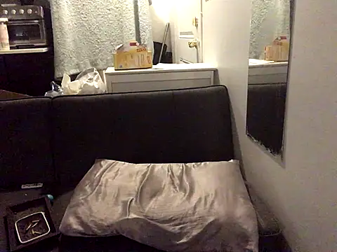 Snapshot of littyleesh1 chatting on November 2025 10:41:02 PM littyleesh1 online show from November 2025 10:41:02 PM