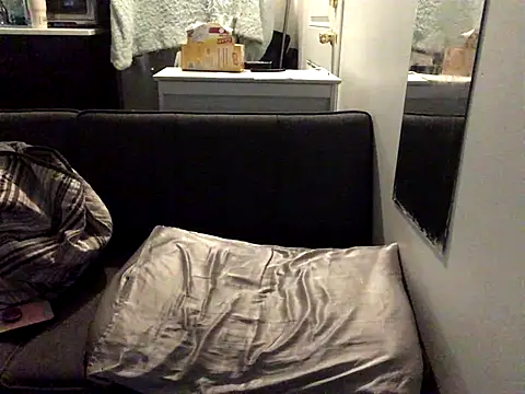 Snapshot of littyleesh1 chatting on December 2025 04:39:01 AM littyleesh1 online show from December 2025 04:39:01 AM