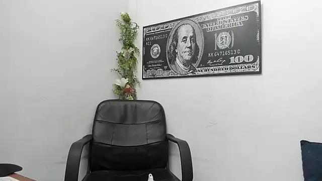 Snapshot of carl_jhonson821 chatting on November 2025 08:40:01 AM carl jhonson821 online show from November 2025 08:40:01 AM