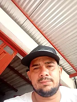 Snapshot of yeffito1 chatting on March 2026 06:35:02 PM yeffito1 online show from March 2026 06:35:02 PM