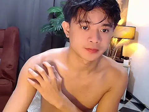 Snapshot of NautyBoyBrazeen_143 chatting on May 2026 10:22:02 AM NautyBoyBrazeen 143 online show from May 2026 10:22:02 AM