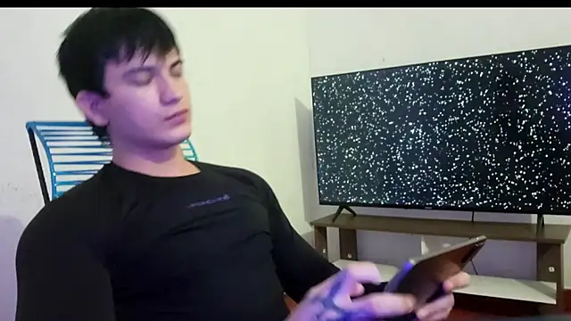 ErickWalton online show from December 2025 05:17:02 AM