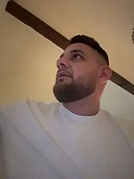 Fabiowexh online show from March 2026 10:46:01 PM