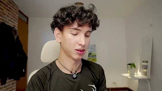 Snapshot of boream chatting on December 2025 01:37:02 PM boream online show from December 2025 01:37:02 PM