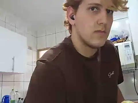 Snapshot of vinialnc chatting on September 2025 04:50:01 PM vinialnc online show from September 2025 04:50:01 PM