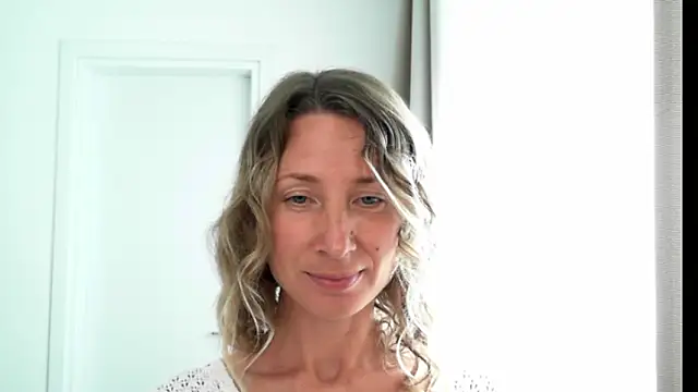 Snapshot of Paevoa chatting on March 2026 12:20:02 PM Paevoa online show from March 2026 12:20:02 PM